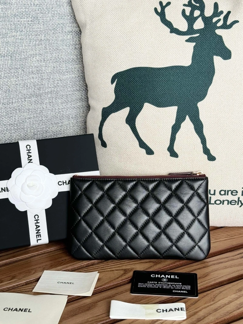Ch**el wallets 4081-0087