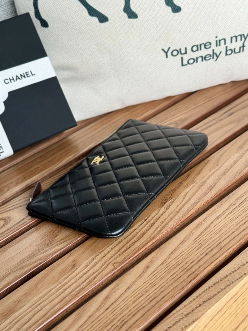 Ch**el wallets 4081-0087