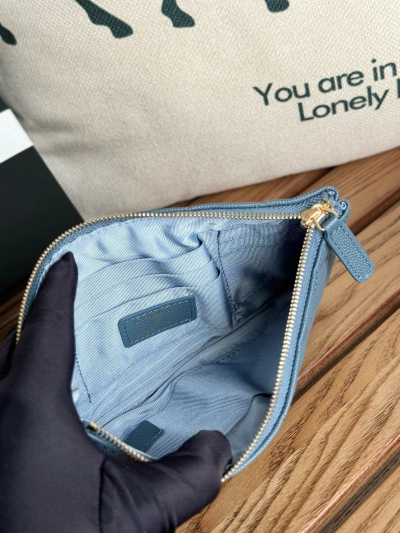 Ch**el wallets 4081-0091