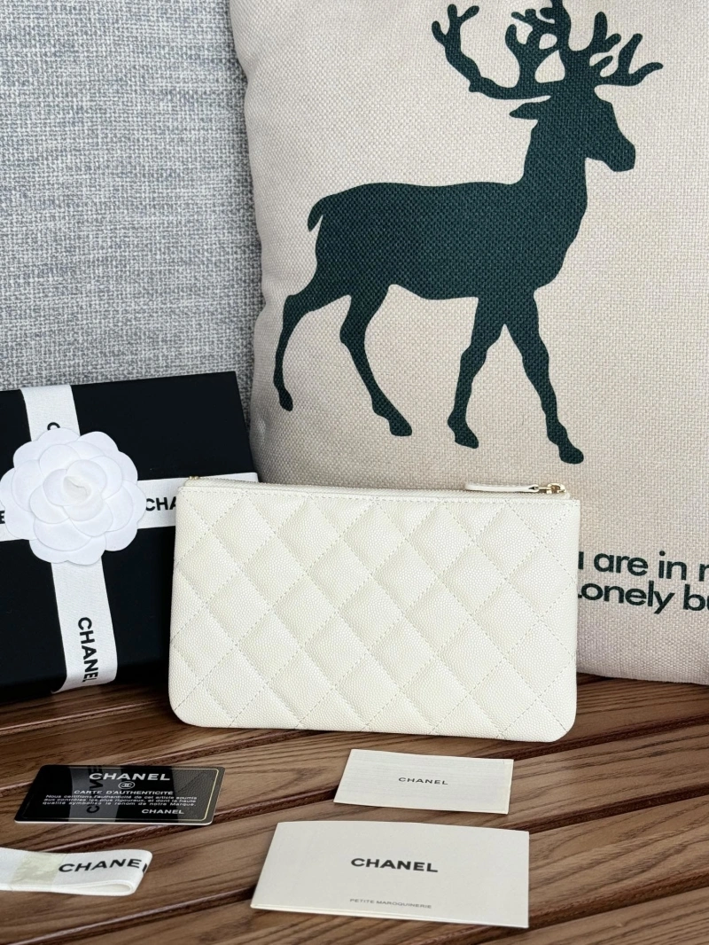 Ch**el wallets 4081-0094