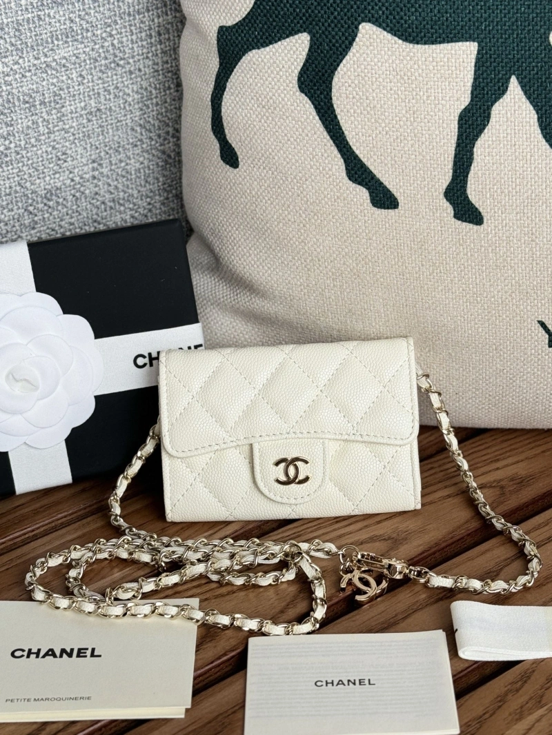 Ch**el wallets 4081-0114