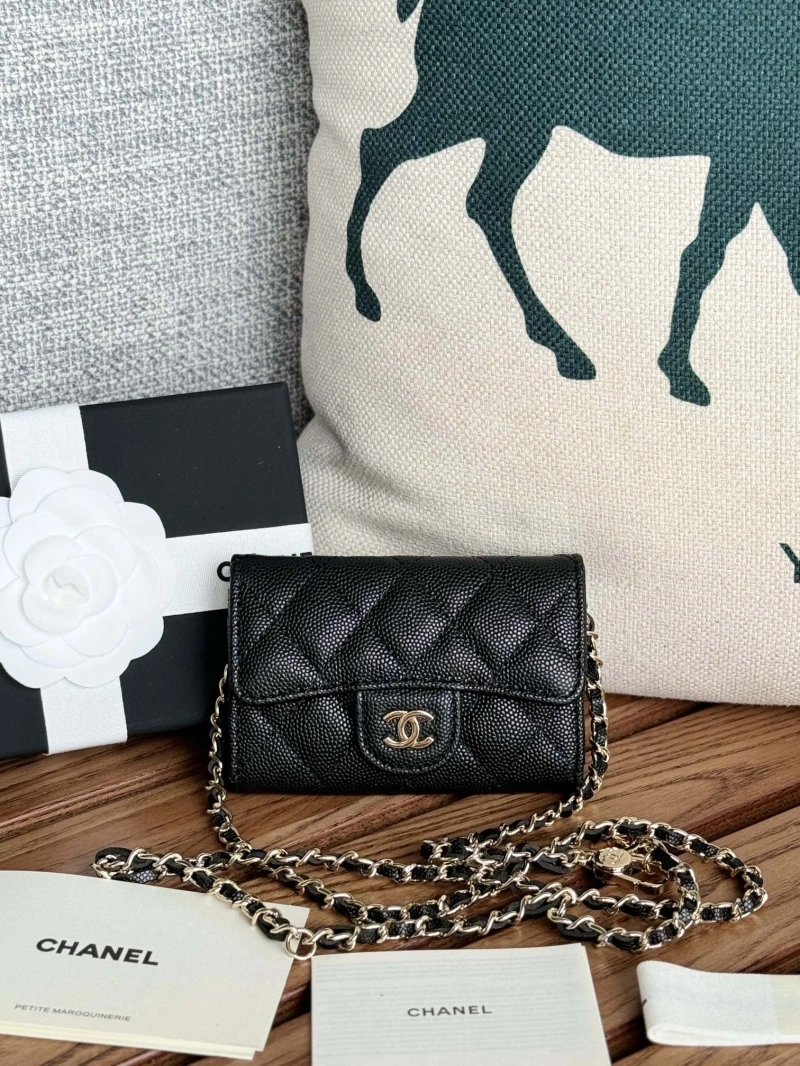 Ch**el wallets 4081-0118