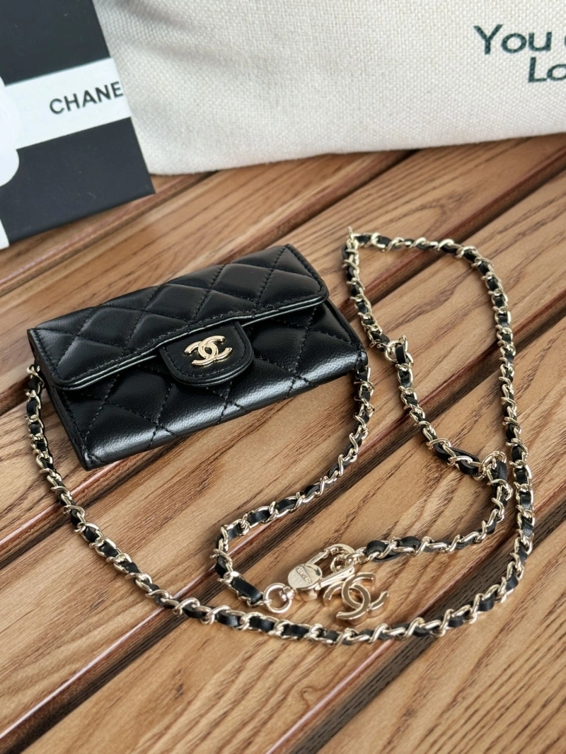 Ch**el wallets 4081-0121