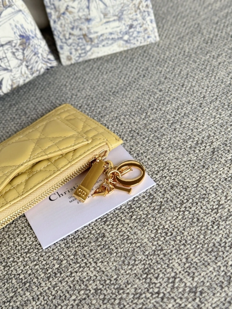D10r wallets 4081-0624
