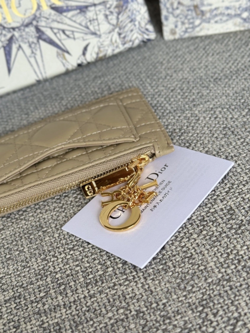D10r wallets 4081-0628