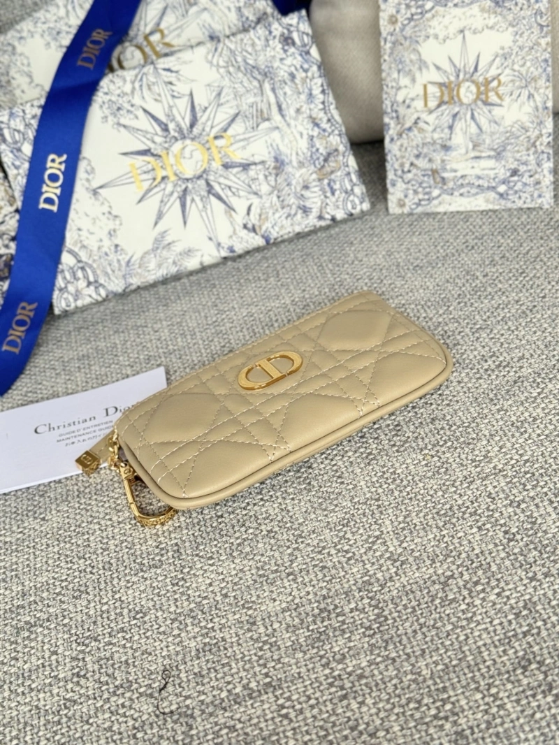 D10r wallets 4081-0653