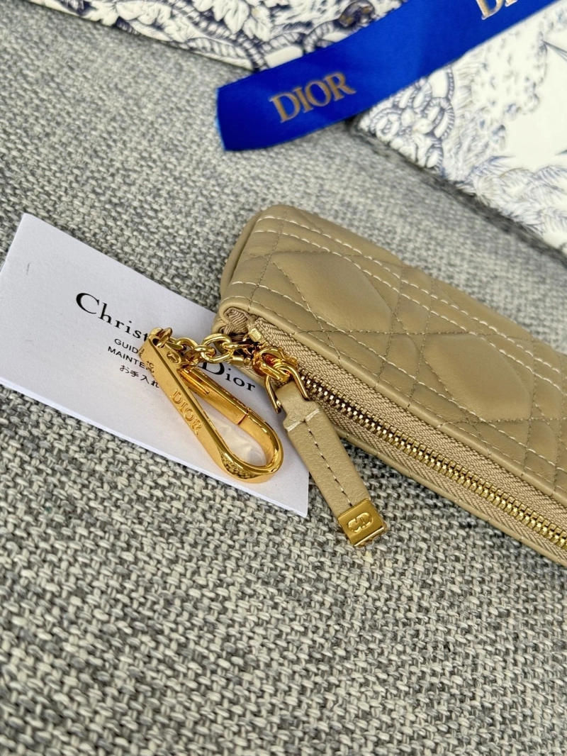 D10r wallets 4081-0653