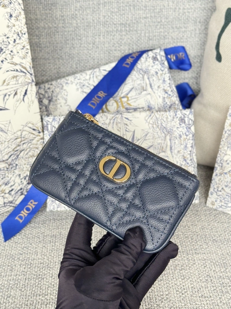 D10r wallets 4081-0655