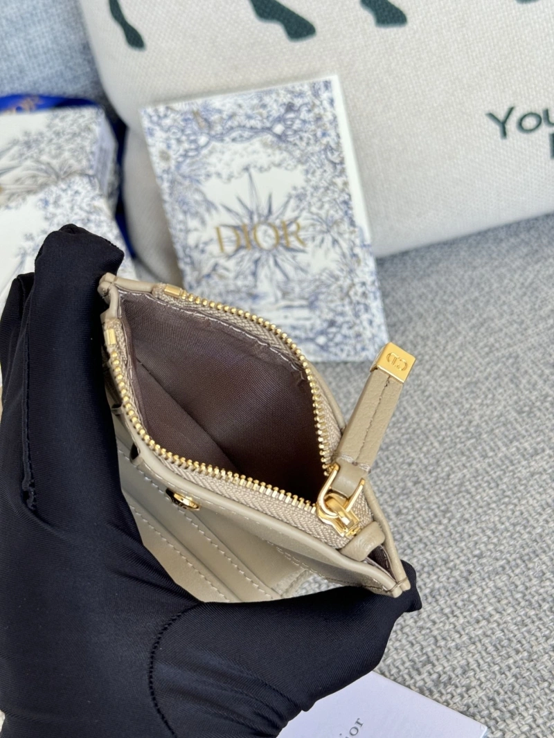 D10r wallets 4081-0667