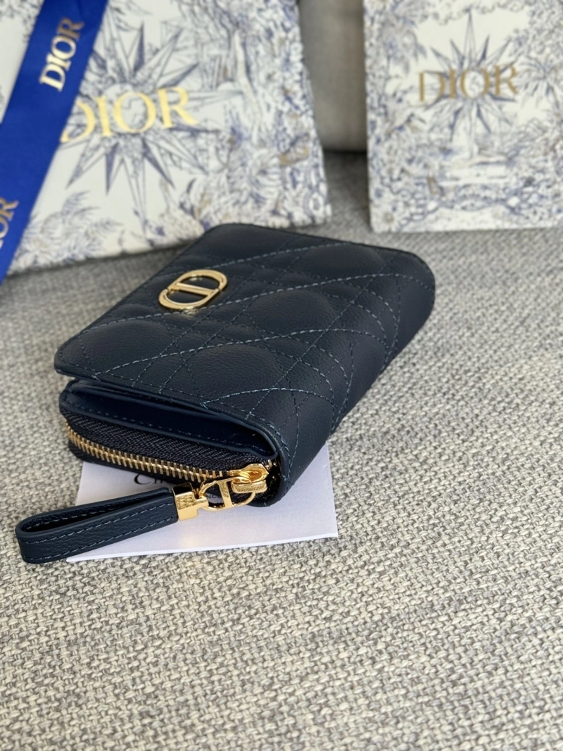 D10r wallets 4081-0677