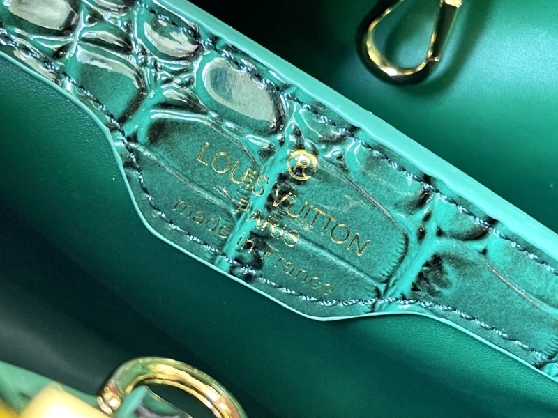 LV Capucines Bags 4081B-0300