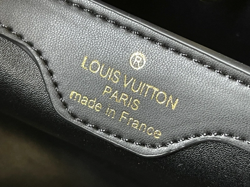 LV Capucines Bags 4081B-0416