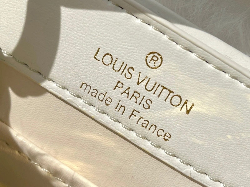 LV Capucines Bags 4081B-0458