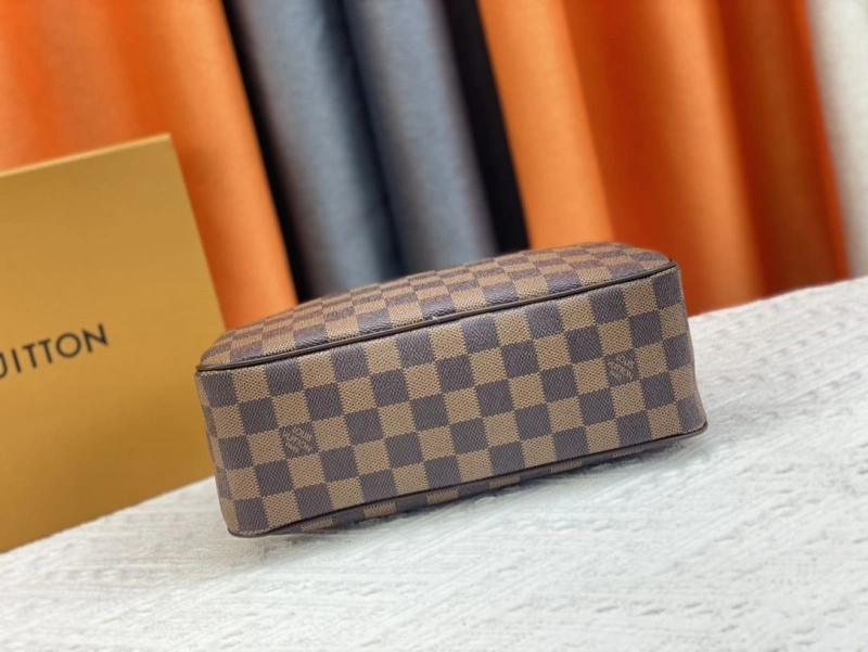 LV Cosmetic Bags 4081B-0533