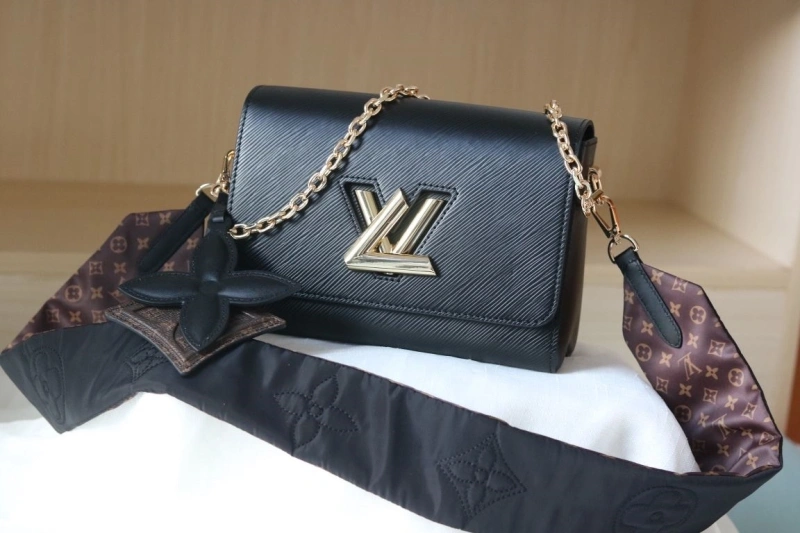 lv twist De*1m bags 4081b-1026