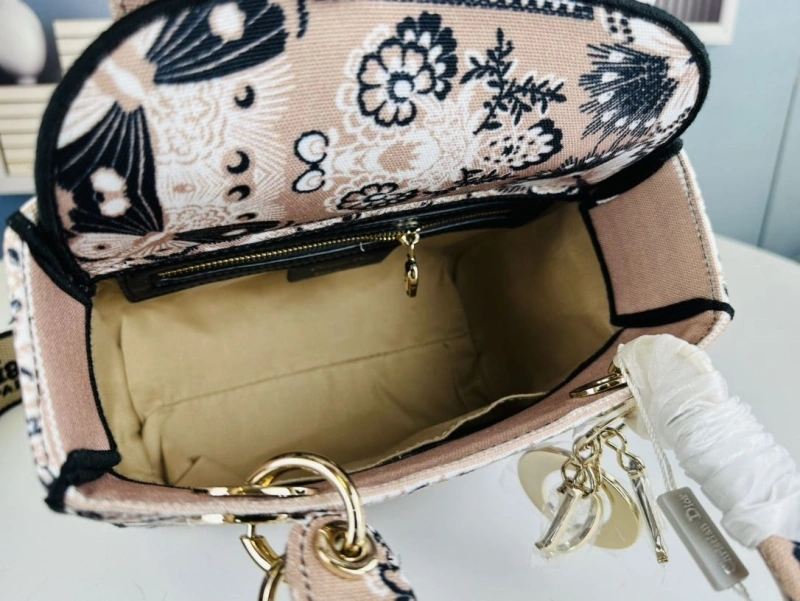 D10r shopping bags 4081b-1642