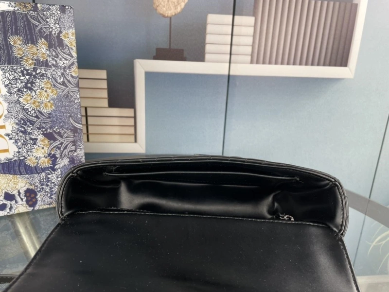 D10r satchel bags 4081b-1657