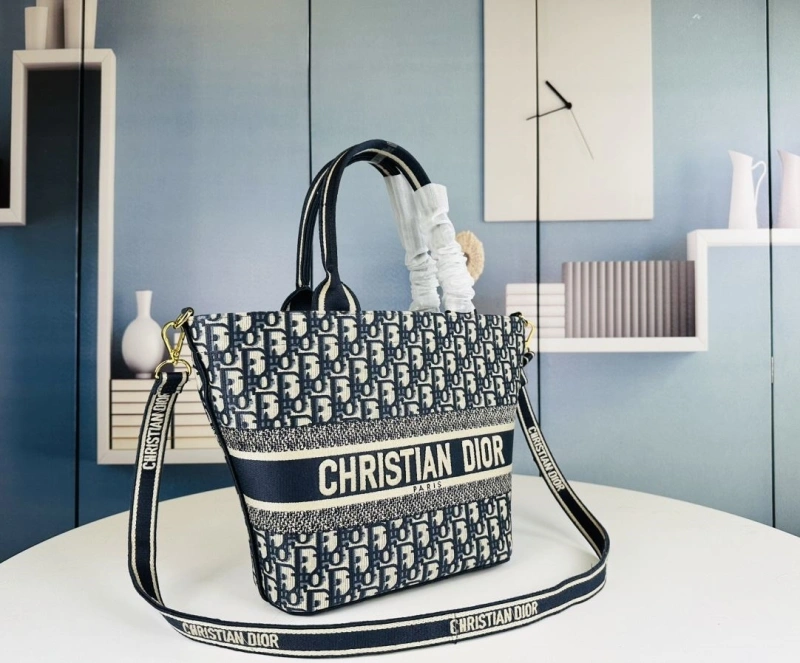 D10r shopping bags 4081b-1700