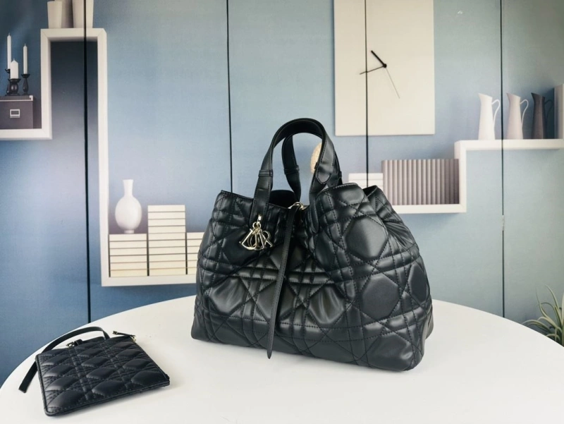 D10r shopping bags 4081b-1720