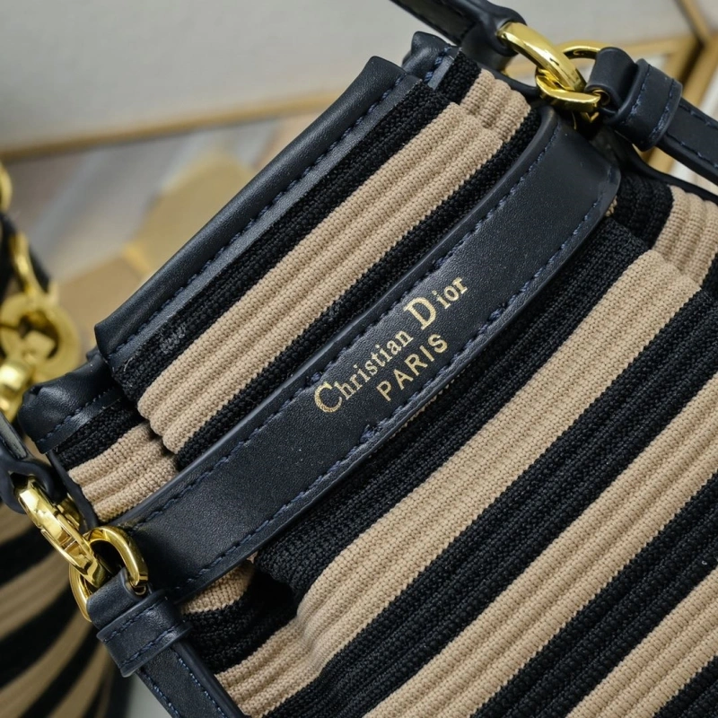 D10r top handle bags 4081b-1960
