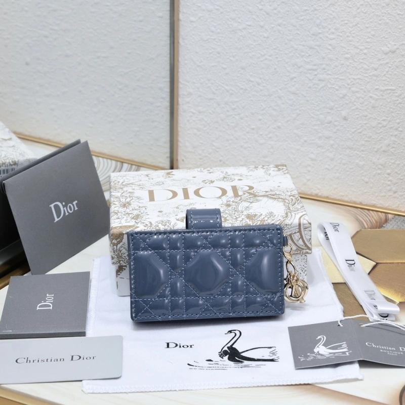 D10r wallet 4081b-1970