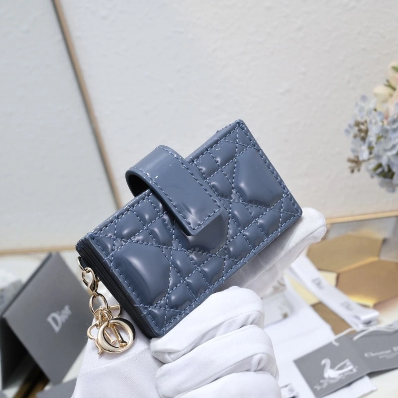 D10r wallet 4081b-1970