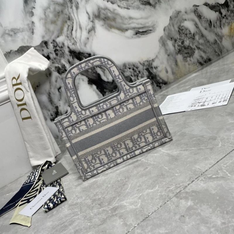 D10r shopping bags 4081b-2002