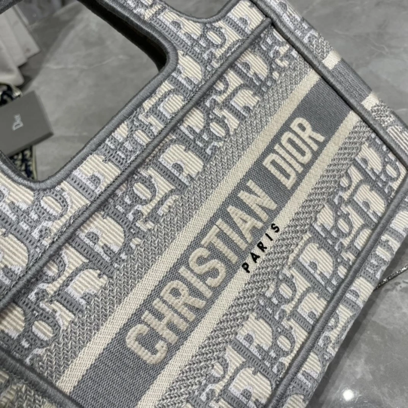 D10r shopping bags 4081b-2002