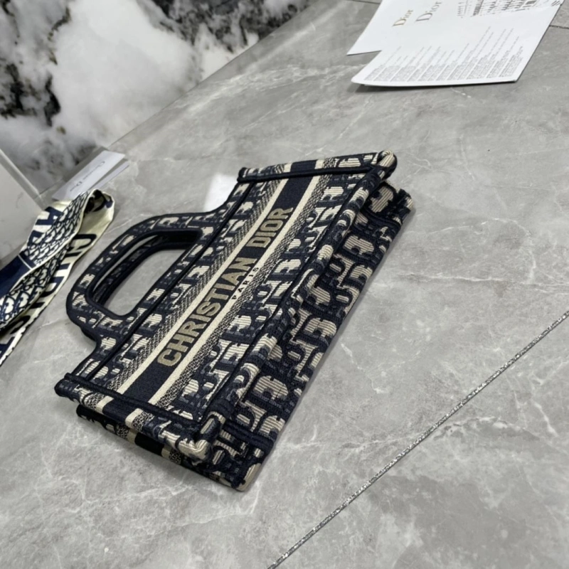 D10r shopping bags 4081b-2006