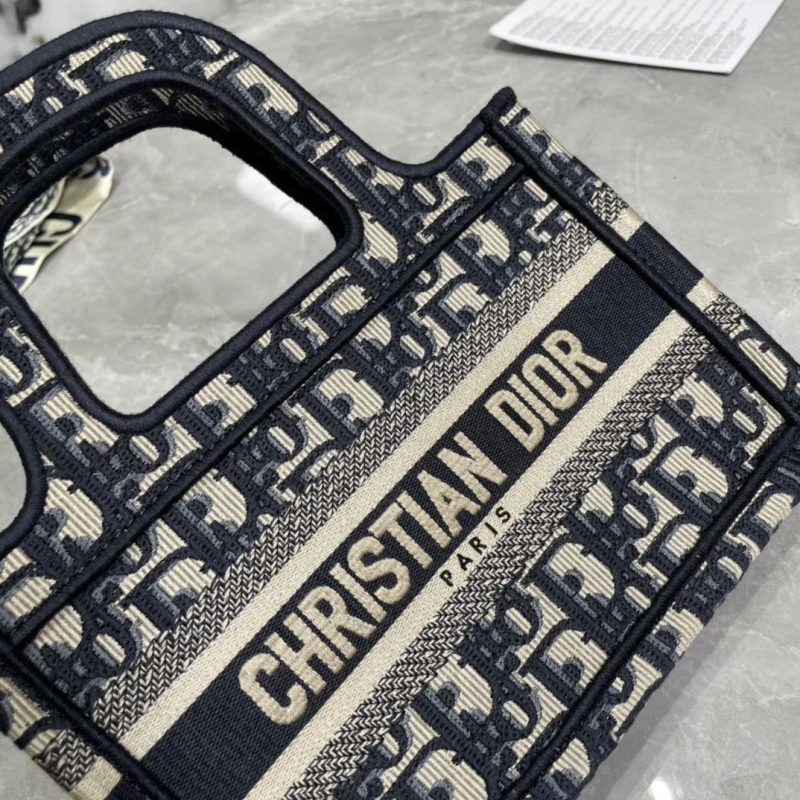 D10r shopping bags 4081b-2006