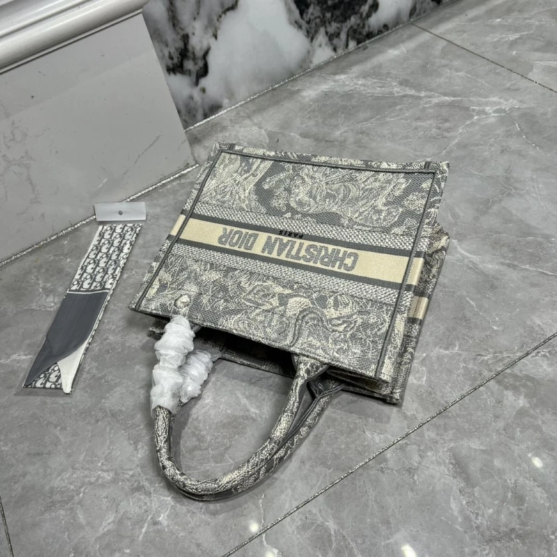D10r shopping bags 4081b-2018