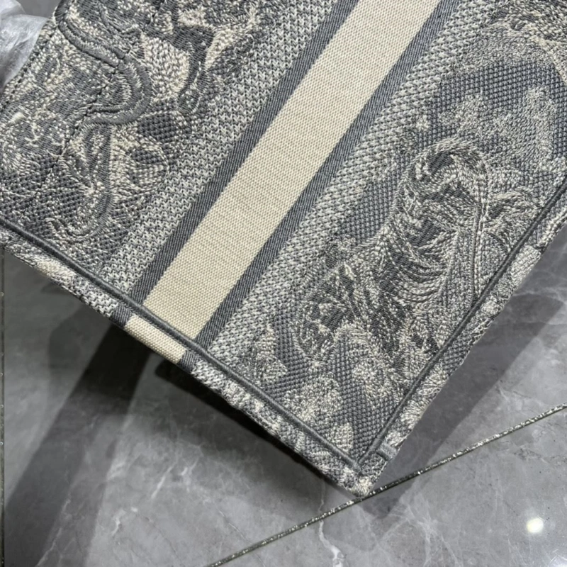 D10r shopping bags 4081b-2018