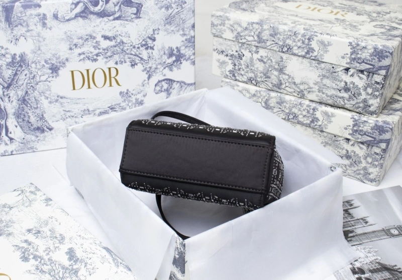 D10r top handle bags 4081b-2069