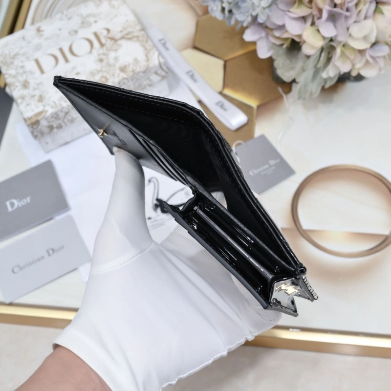 D10r wallet 4081b-2111