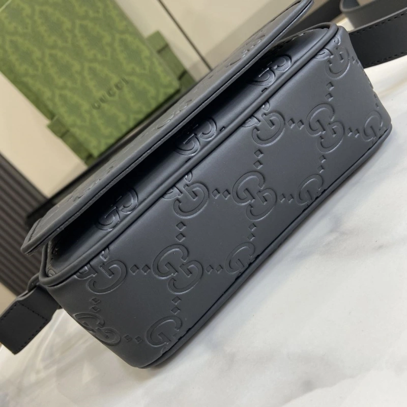 Gvc*1 satchel bags 4094-0240