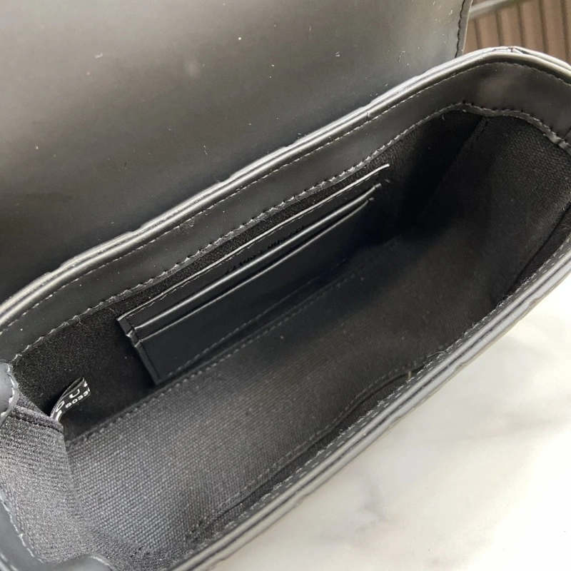 Gvc*1 satchel bags 4094-0240