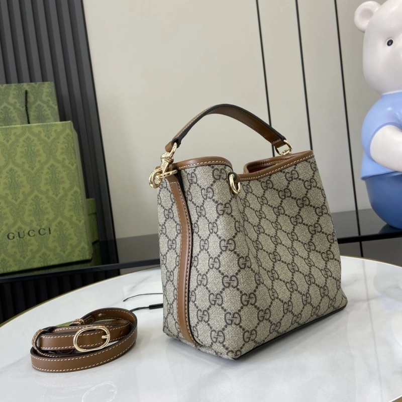Gvc*1 bucket bags 4094-0476