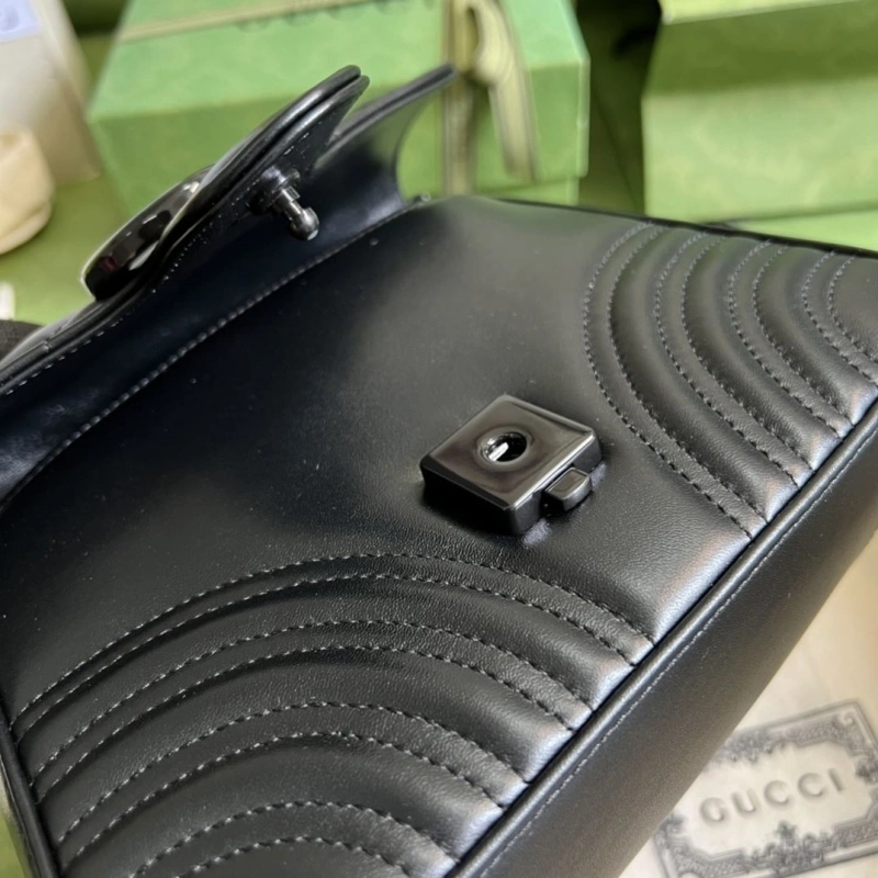 Gvc*1 satchel bags 4094-0542
