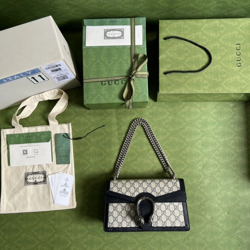 Gvc*1 clutch bags 4094b-0307