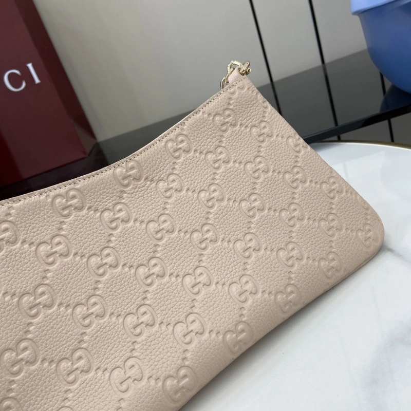 Gvc*1 clutch bags 4094b-0406