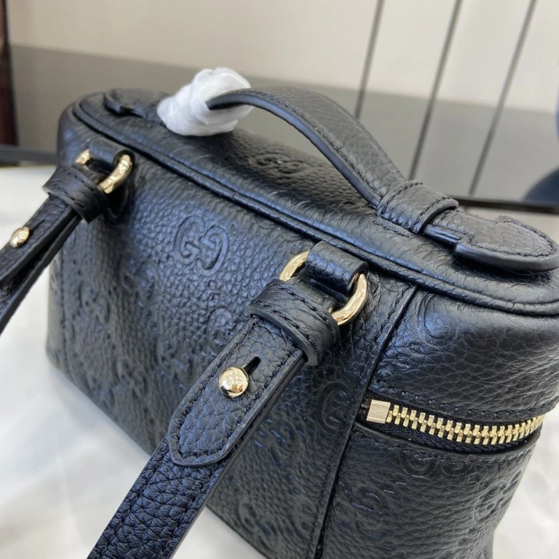 Gvc*1 cosmetic bags 4094b-0414