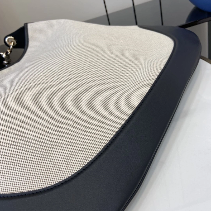 Gvc*1 top handle bags 4094b-0534