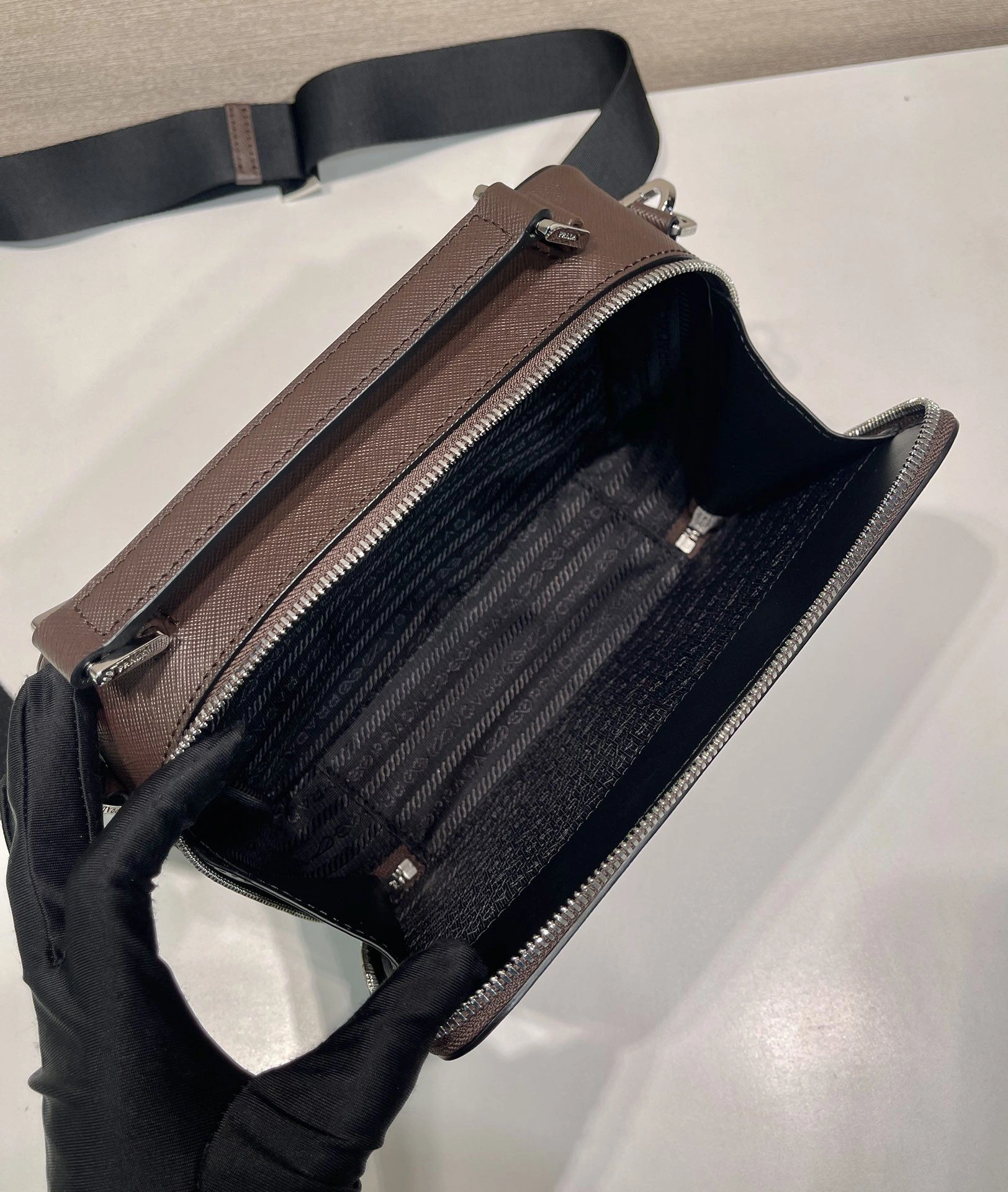 Pra*a briefcase 4099a-0048