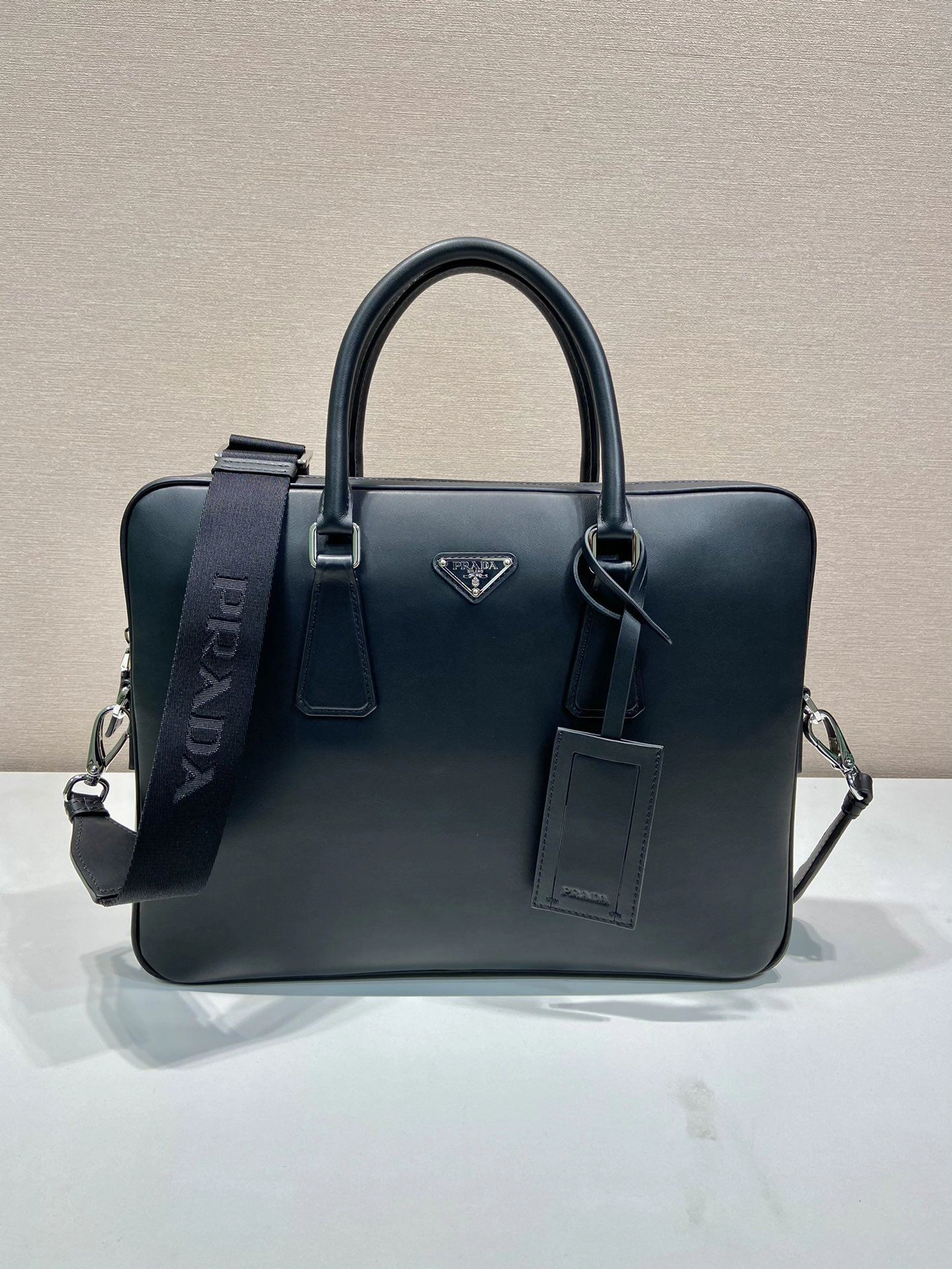 Pra*a briefcase 4099a-0157