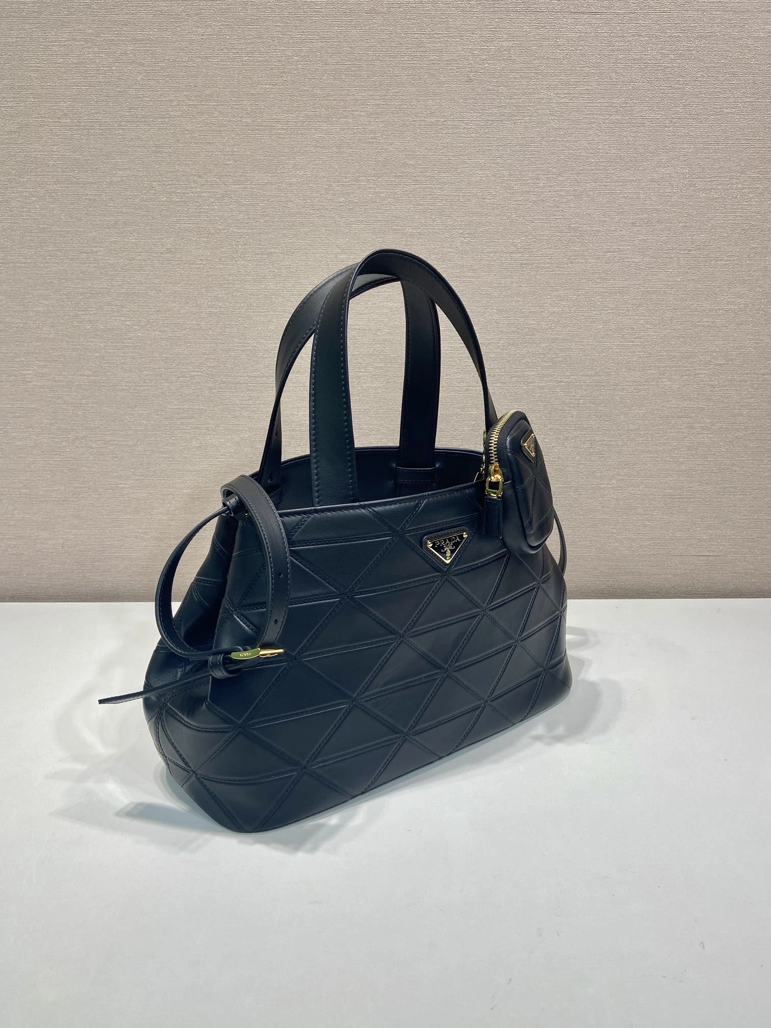 Pra*a top handle bags 4099a-0204