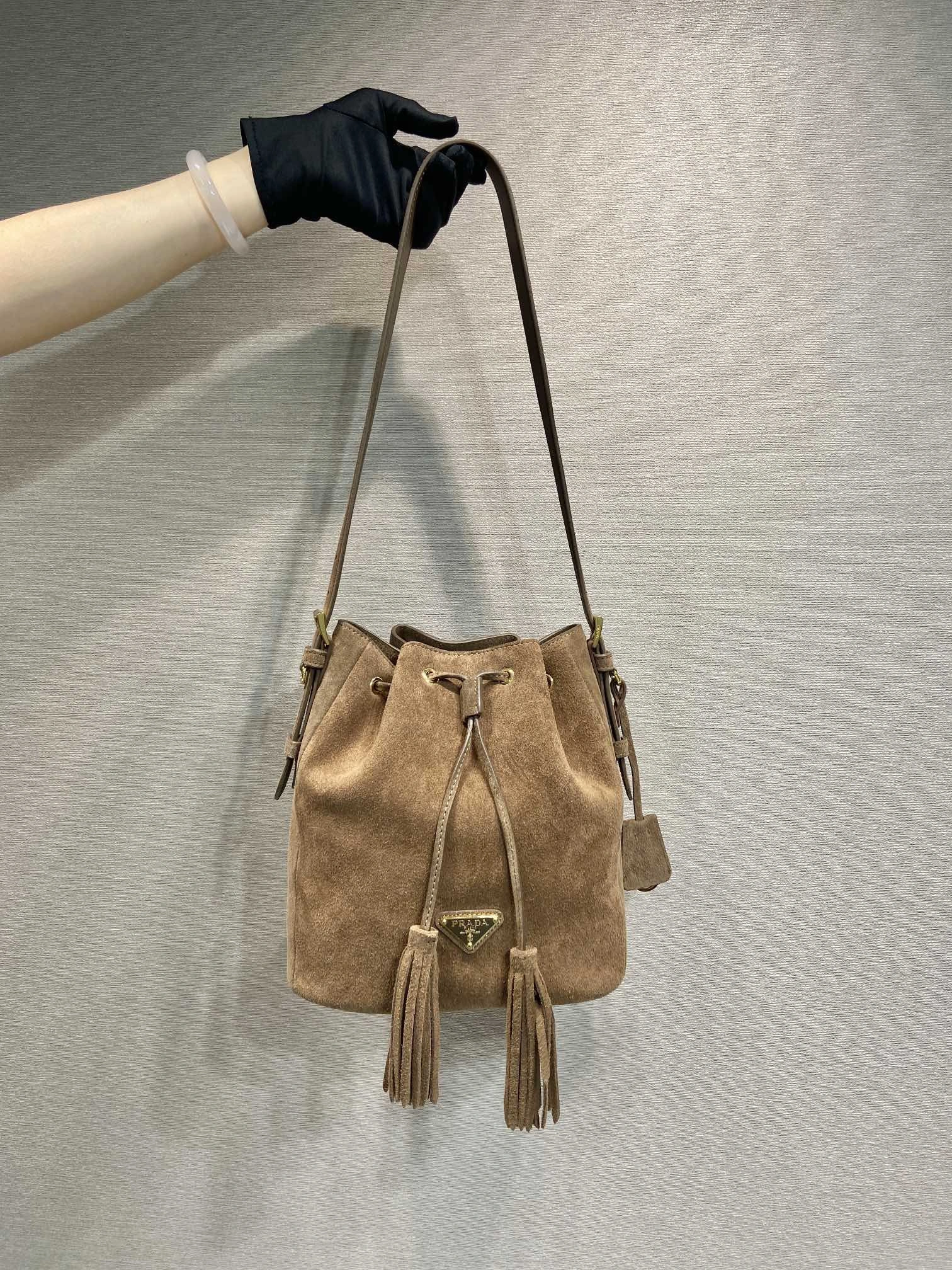 Pra*a bucket bags 4099a-0472