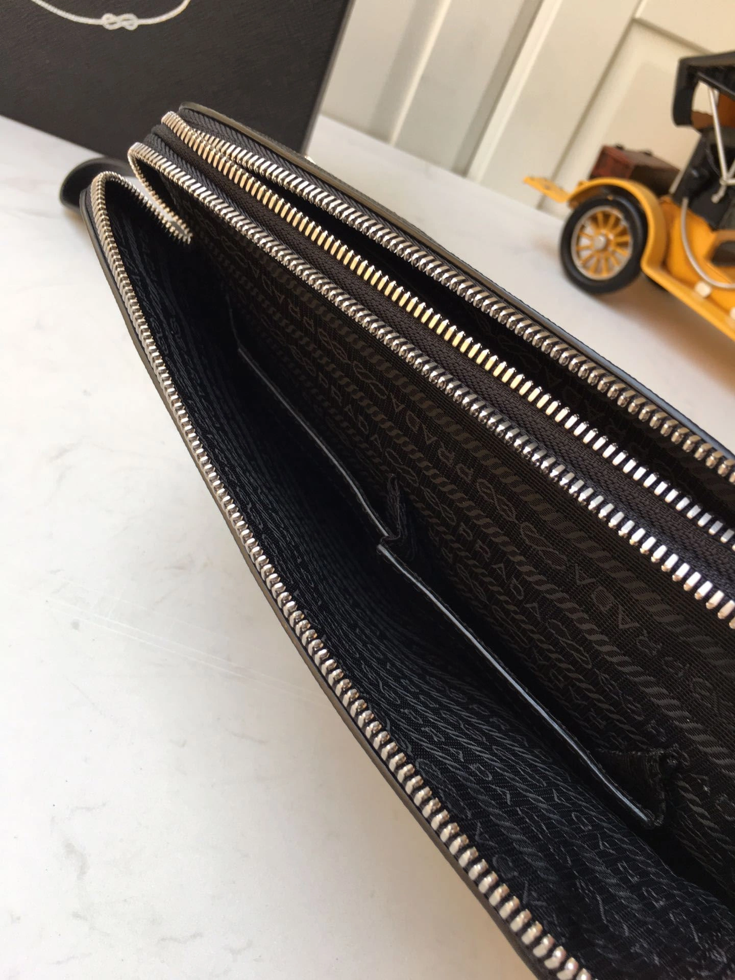 Pra*a clutch bags 4099a-0513