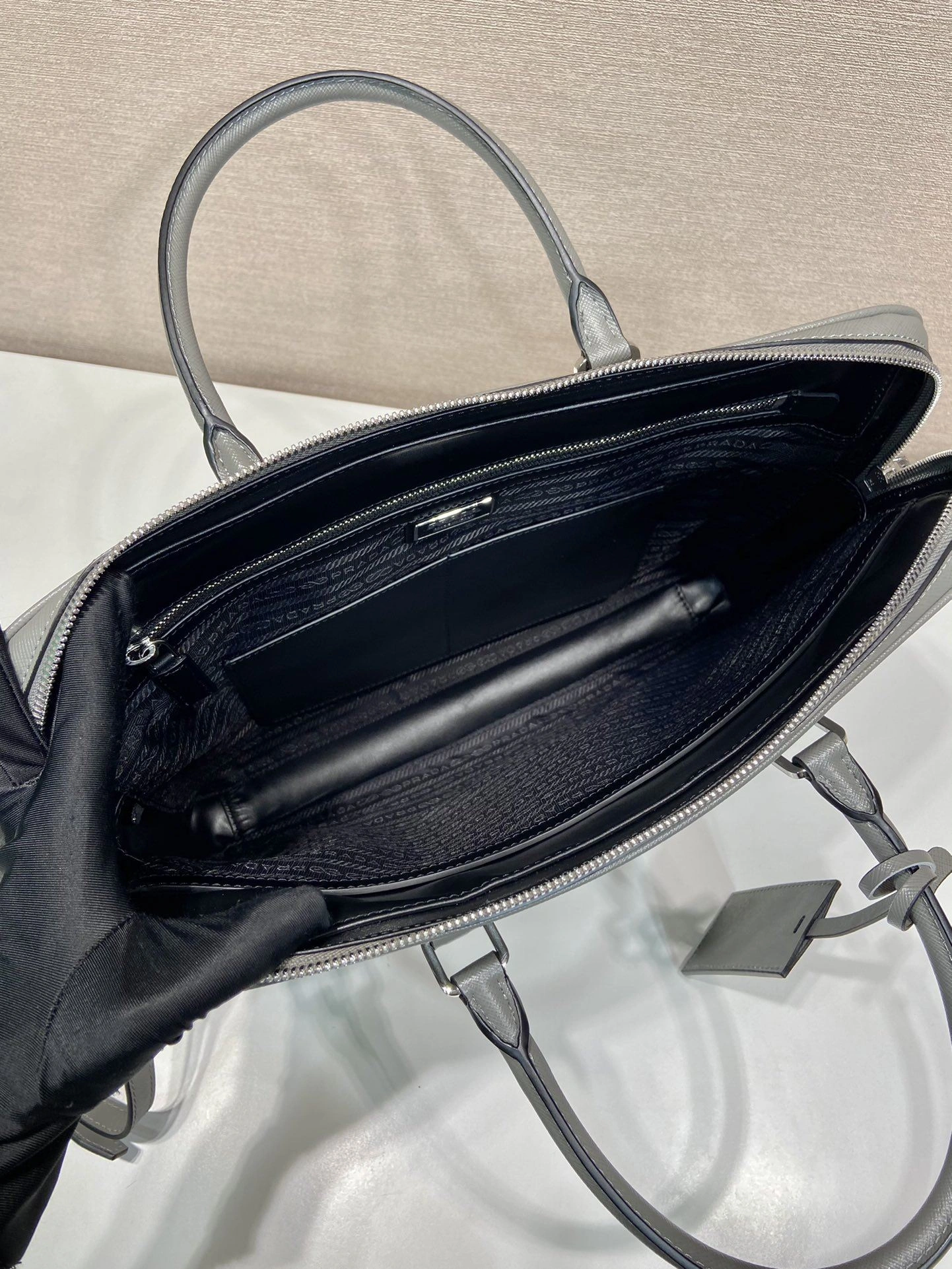 Pra*a briefcase 4099a-0589