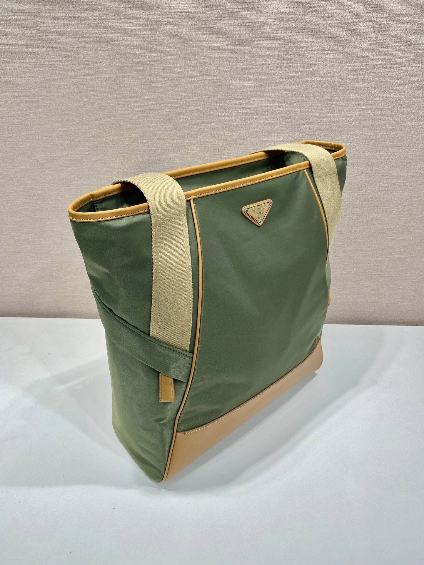 Pra*a shopping bags 4099a-0623