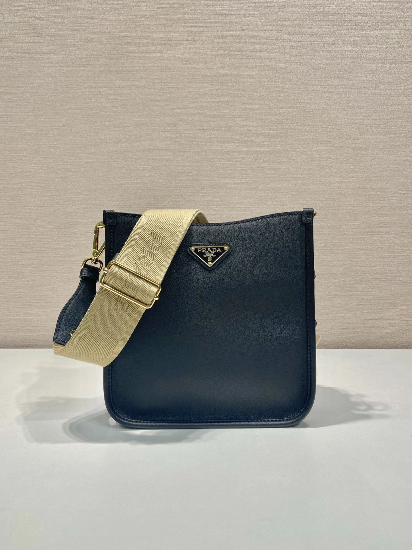 Pra*a satchel bags 4099a-0648